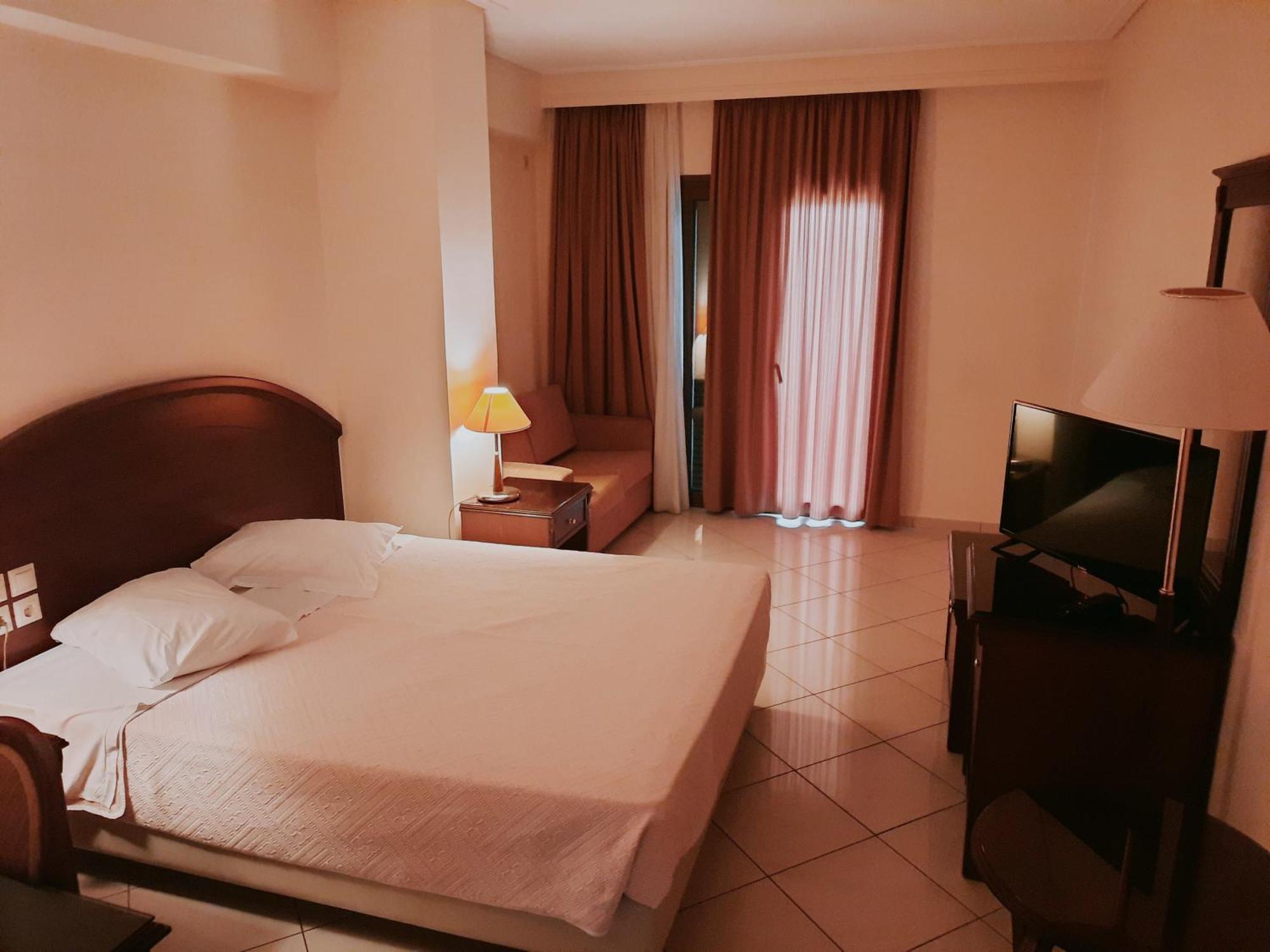 Europa Beach Hotel Galaxídhion 外观 照片