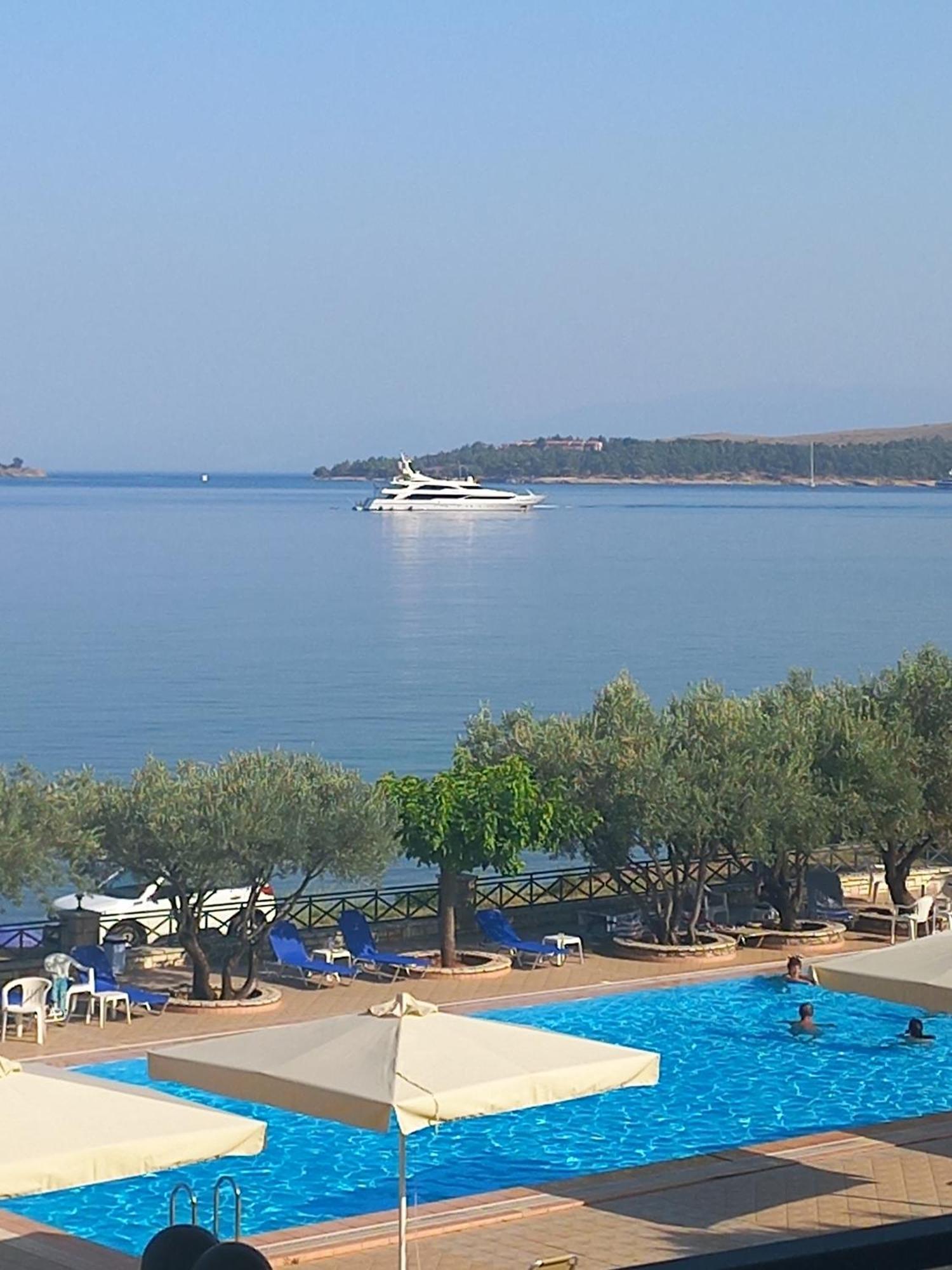 Europa Beach Hotel Galaxídhion 外观 照片