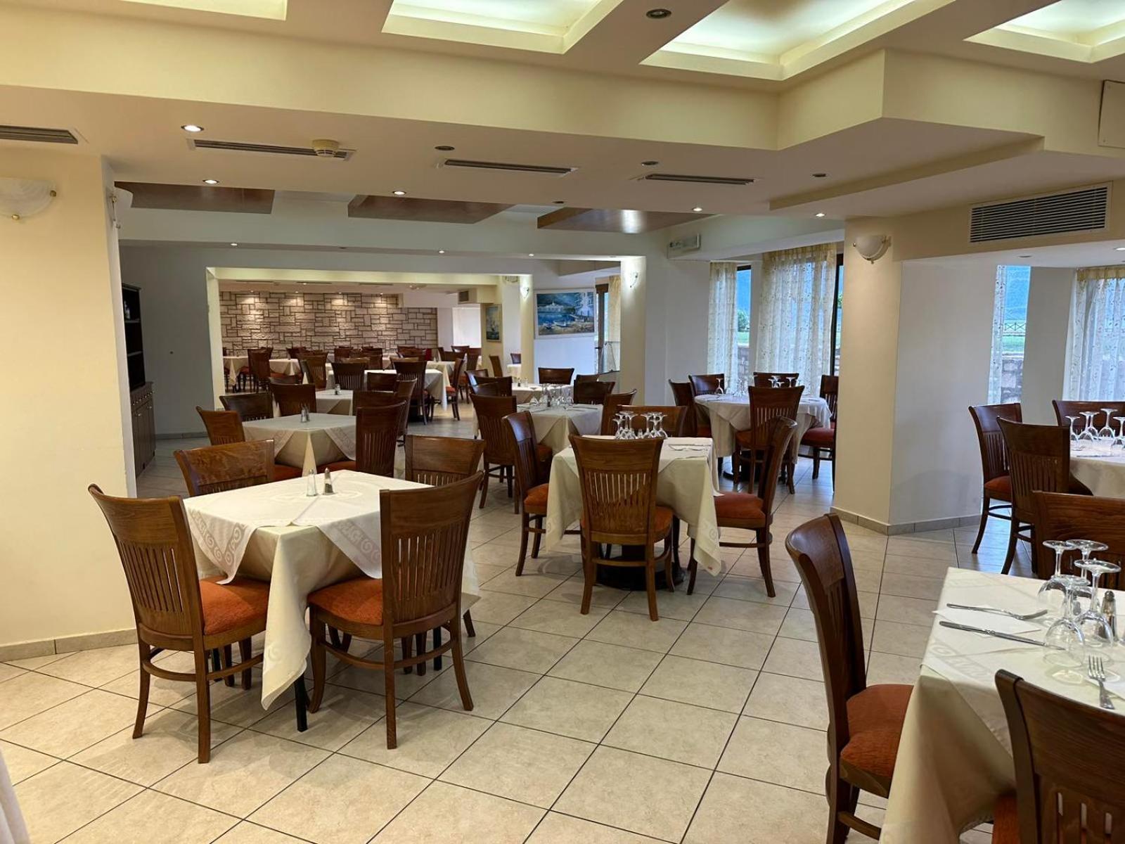 Europa Beach Hotel Galaxídhion 外观 照片