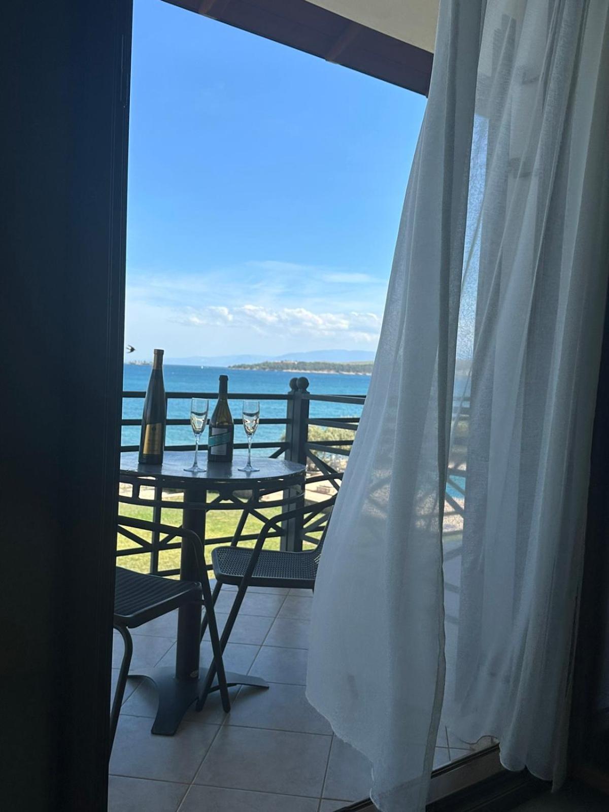 Europa Beach Hotel Galaxídhion 外观 照片