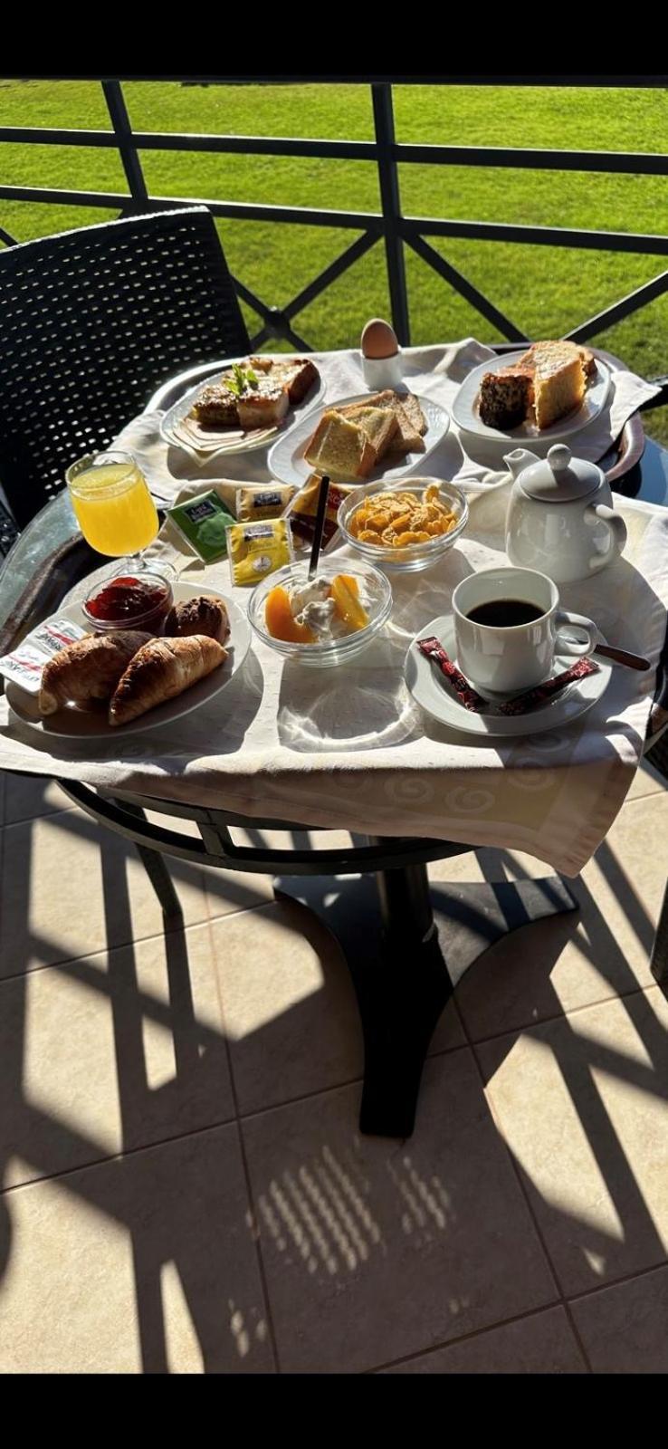 Europa Beach Hotel Galaxídhion 外观 照片