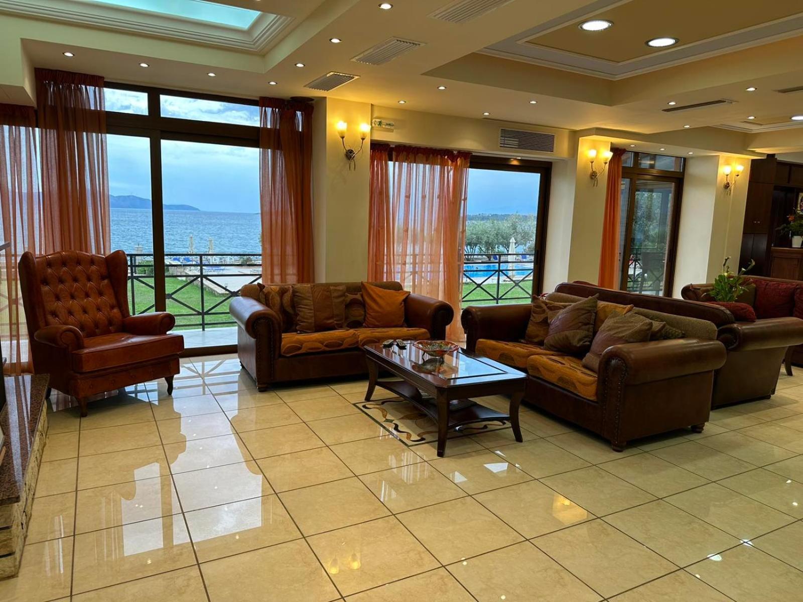 Europa Beach Hotel Galaxídhion 外观 照片