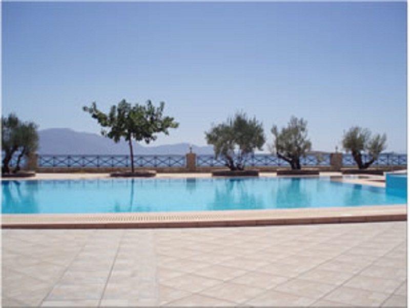 Europa Beach Hotel Galaxídhion 外观 照片